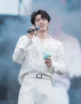 Li Peien: The Street King's Obsession