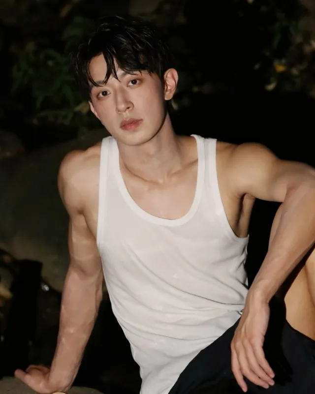 Li Peien: The Royal Guard's Obsession