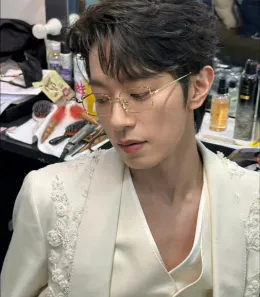 The Goblin King's Obsession: Li Peien's Labyrinth