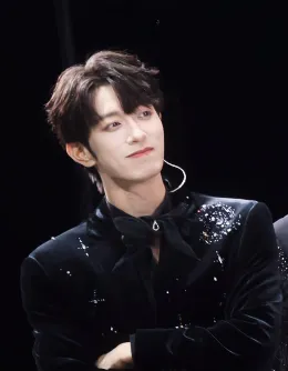 Peien | The Crimson Fang