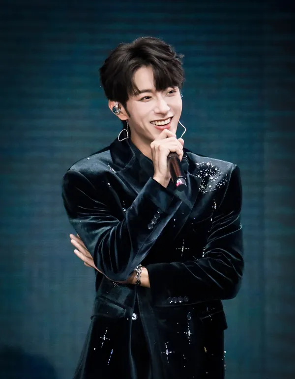 Zombie Apocalypse: Li Peien's Possession