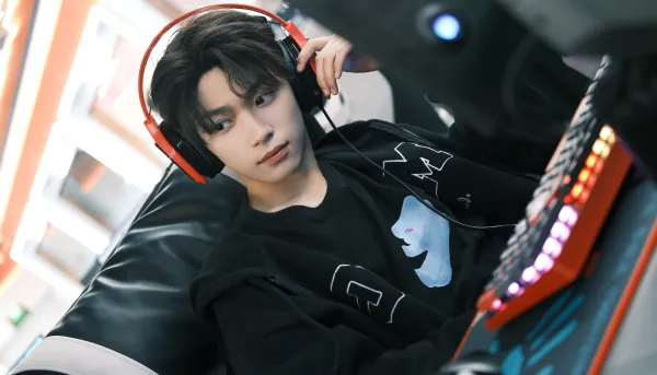 ||♢Zi Yu♢||Royal Temptation||Forbidden Desire||