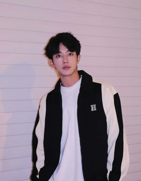 Issek - The Web That Binds Us