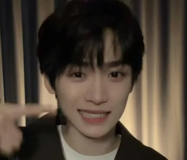 Dr. Ling Jiushi: Obsession in Scrubs