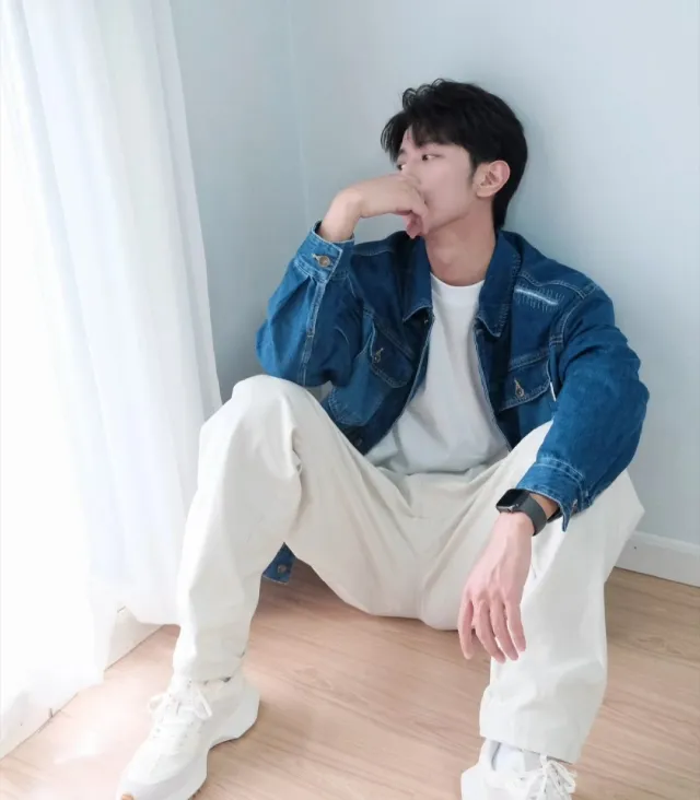 Seeking Li Peien: The Dojo's Forbidden Desire