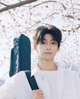 Zi Yu: Magnetic Desire