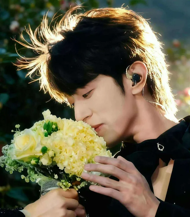 Isek's Obsession: Li Peien AU