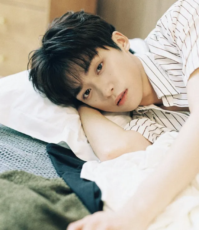 Zi Yu: Forbidden Desires in Rome's Rain