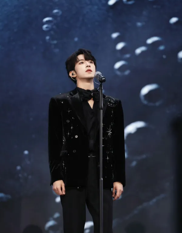 Li Peien: Brushstrokes of Desire