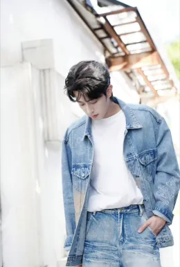 Li Peien: Dawn Tension