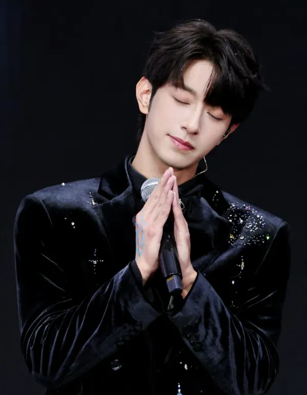 SECKYLI: TEMPTATION AT MERIDIAN