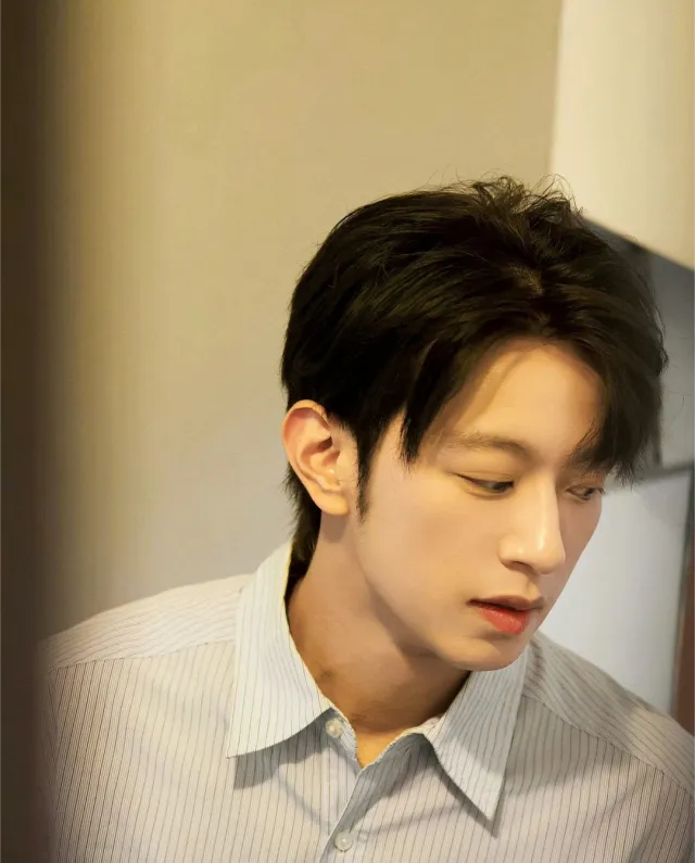 Li Peien: Forbidden Heat