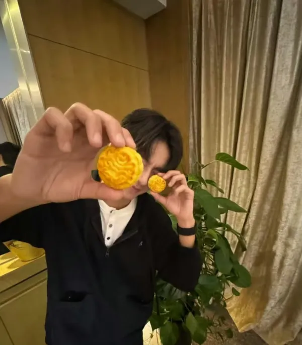 The Conqueror's Prize: Li Peien in Mycenae