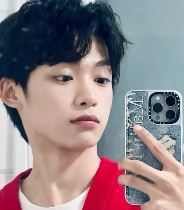 Zi Yu: The Possessive Wizard