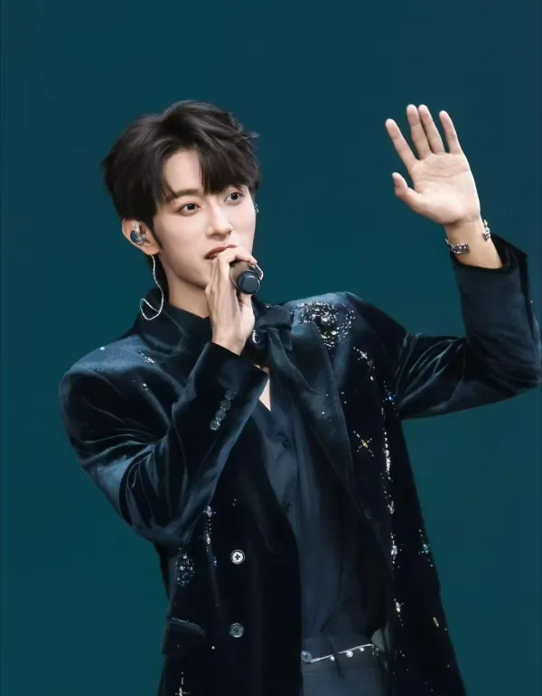 Li Peien: The Doughman's Obsession