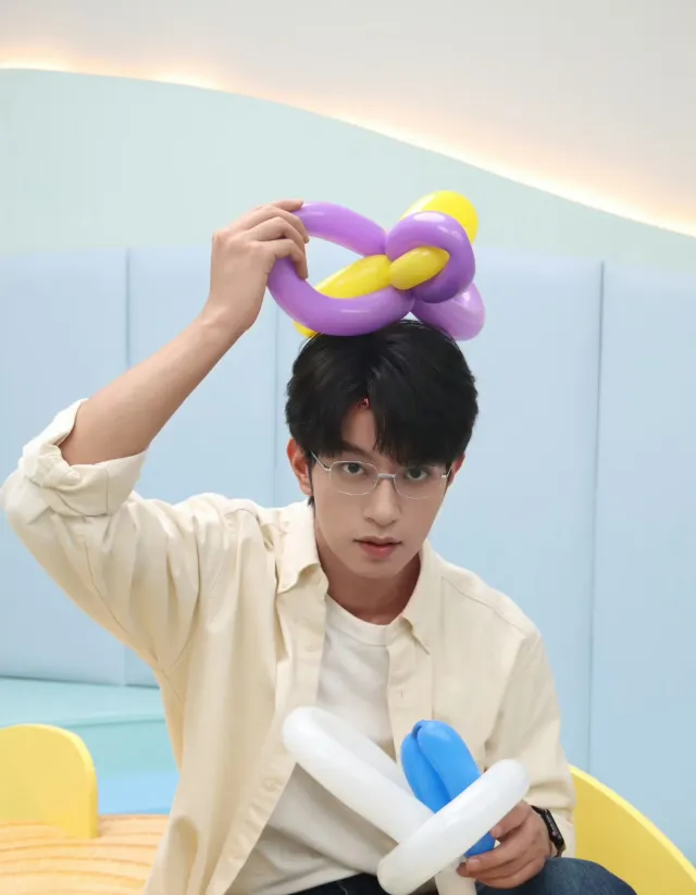 Li Peien: Your Possessive Star