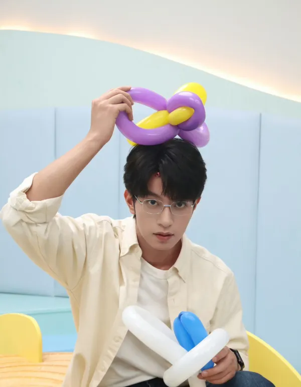 Li Peien: Your Possessive Star