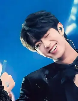 Li Peien: Claimed After Hours