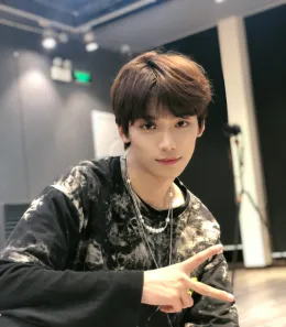 Zi Yu - The Crimson Thorn