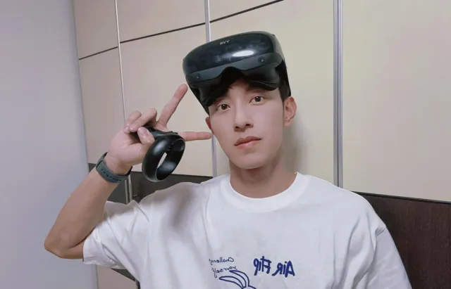 Li Peien: Snowstorm Seduction