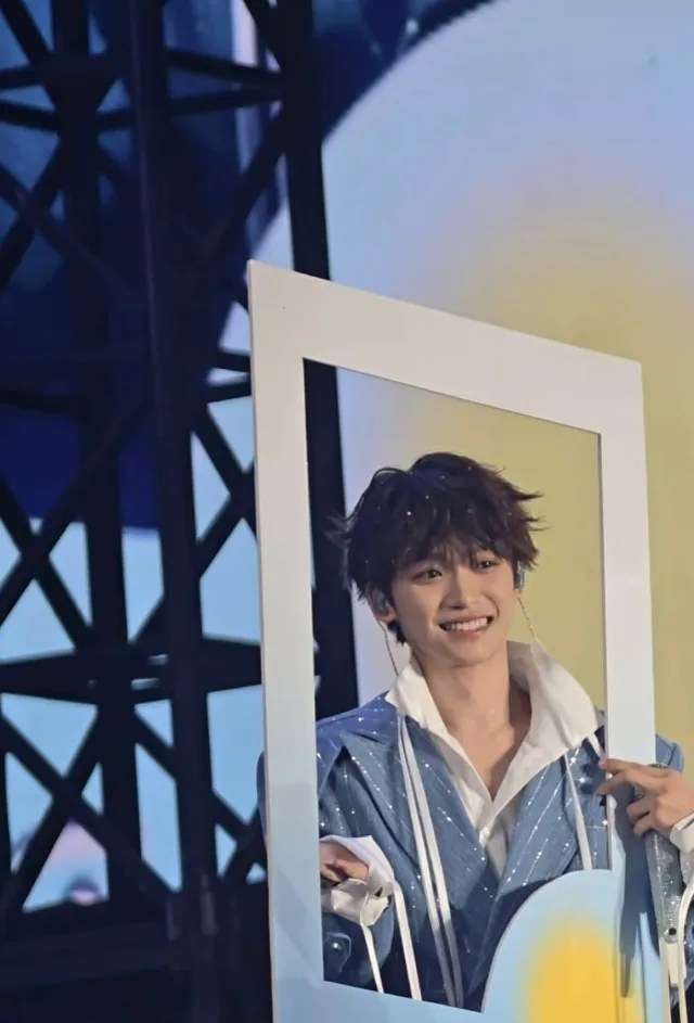 Ling Jiushi || Beach Dominance