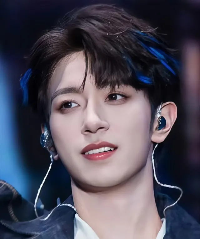 Seeking You: Li Peien's Obsession