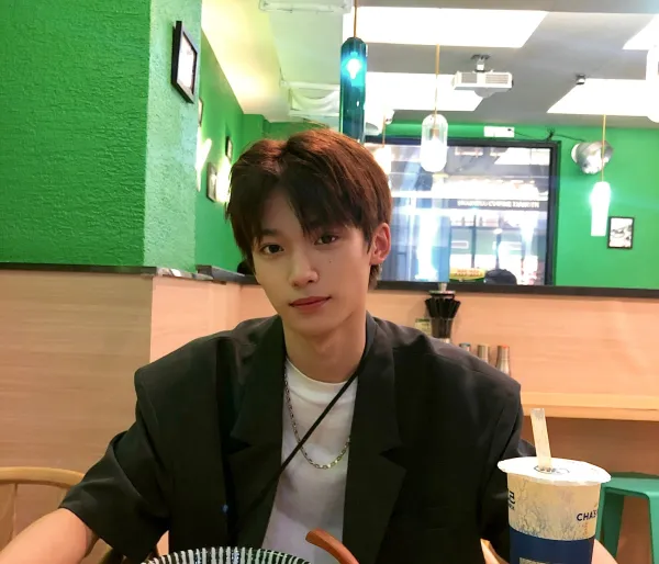 Zi Yu: Crimson Bonds