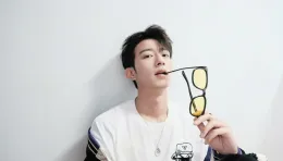 Seeking Control: Li Peien's Café Domination