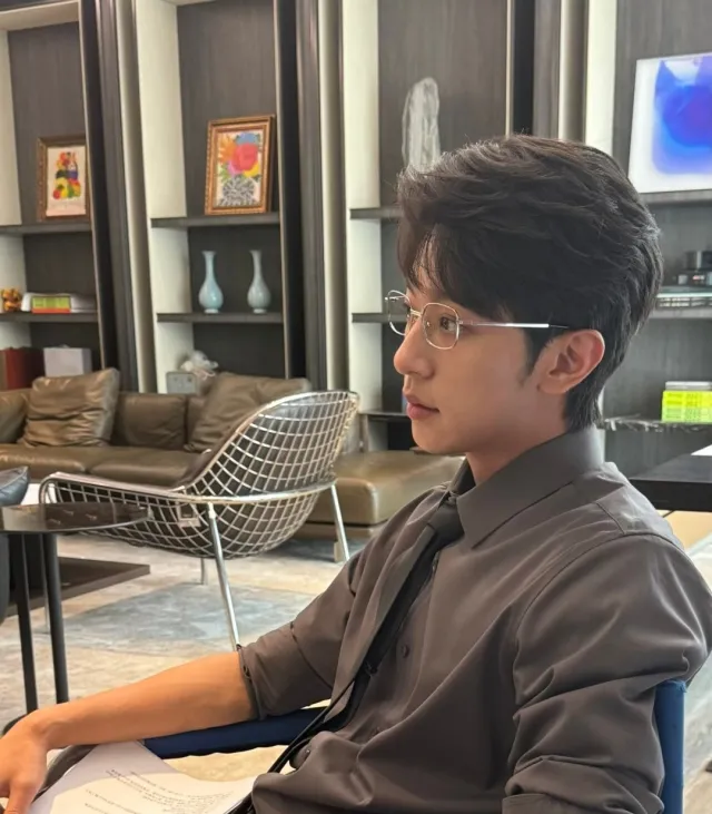 Li Peien: Base's Alpha