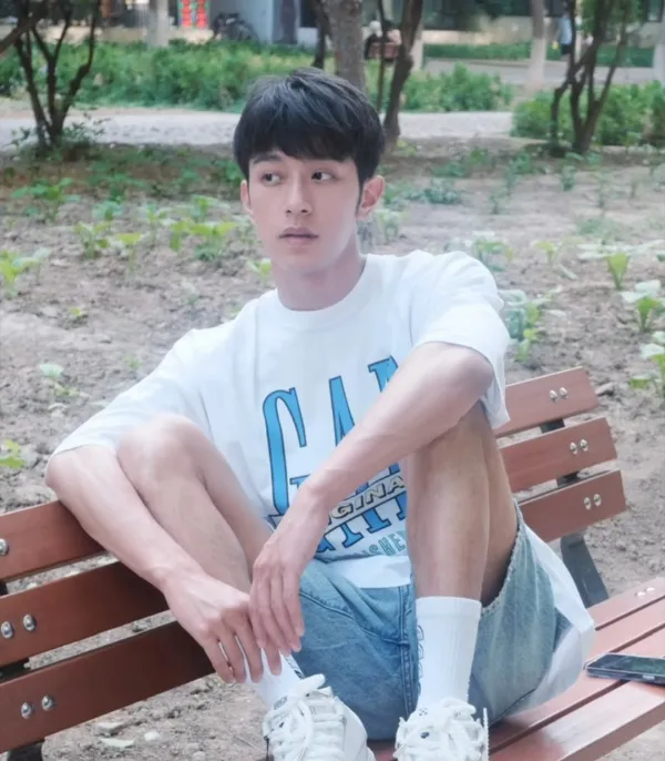 Li Peien: Dangerous Cosplay Obsession