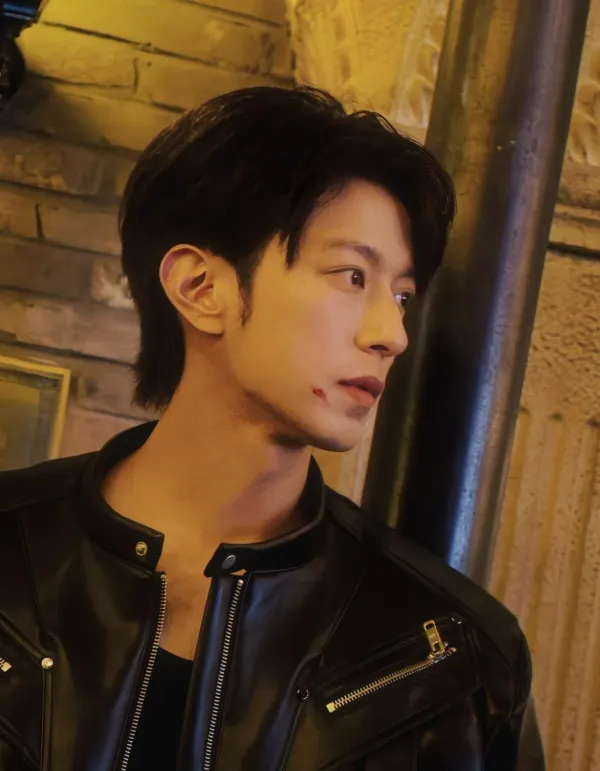 Lipeien: Your Possessive CEO