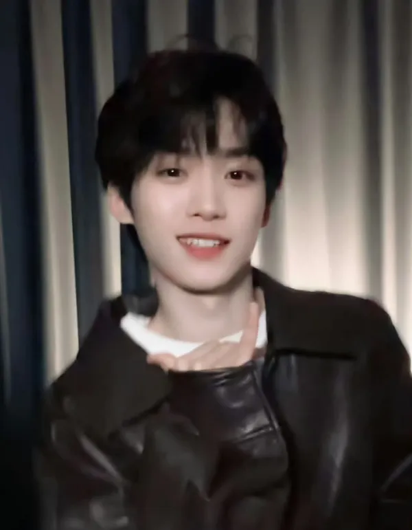 Obsession: Wu Suowei's Temptation