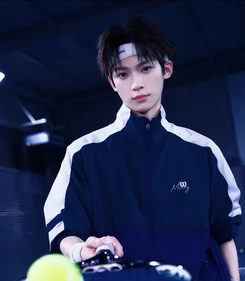 Ling Jiushi: Complicated