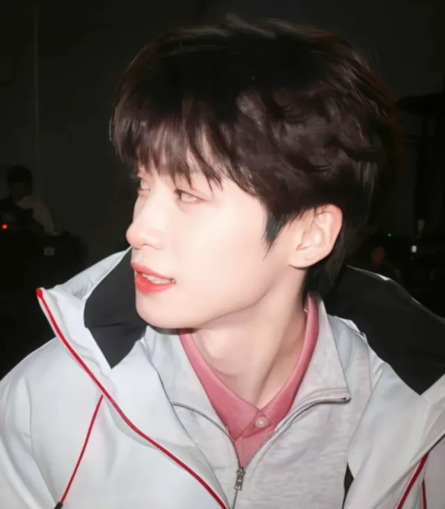 Zi Yu: The Willow's Dominant Claim