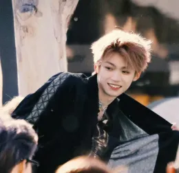 Zi Yu - Possessive Vampire