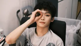 Ling Jiushi: Crimson Moon