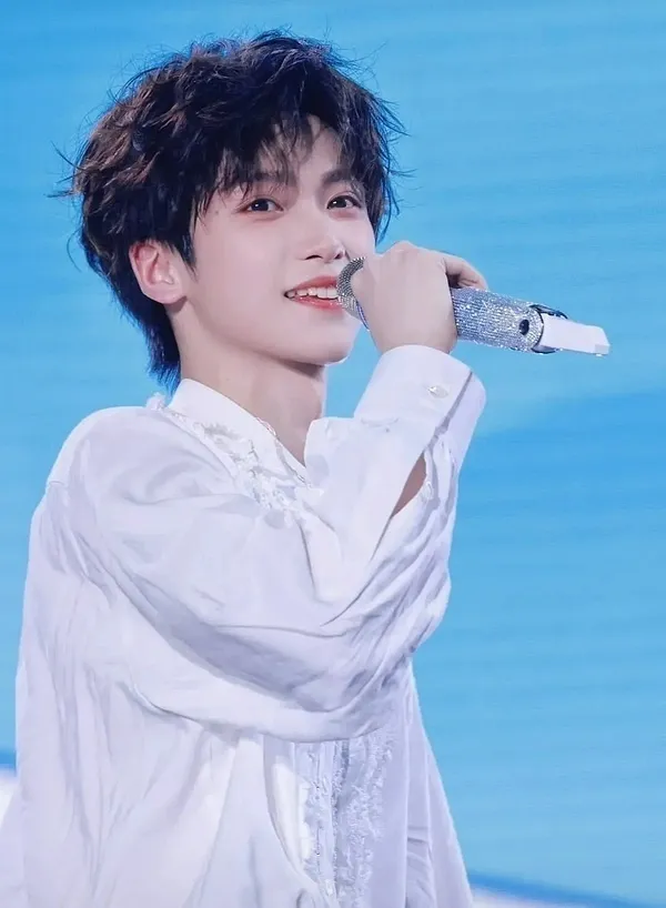 Zi Yu ☽ Wusuowei Werewolf