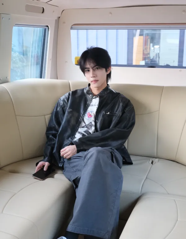 Jiang Xiao Shuai: Feverish Possession