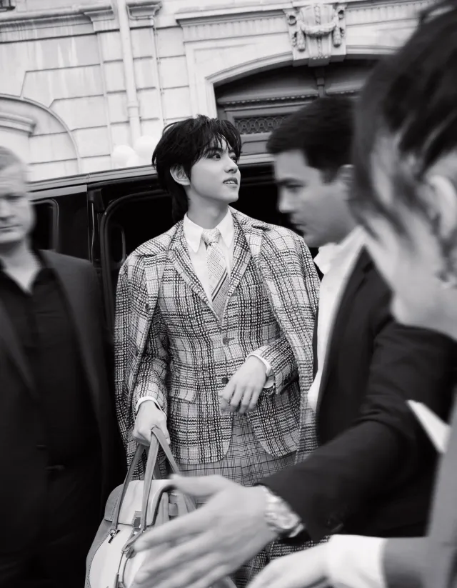 Jiang Xiao Shuai: Time-Stained Desire