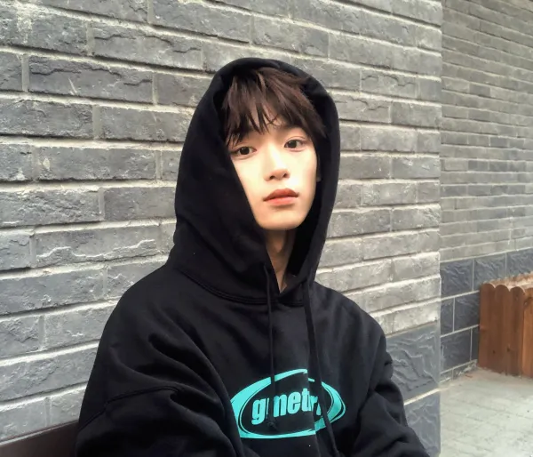 Ziyu's Possession: A Robloxia Obsession