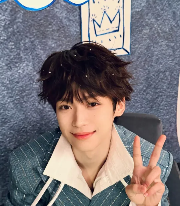 Zi Yu: The Possessive Ruler of Lust