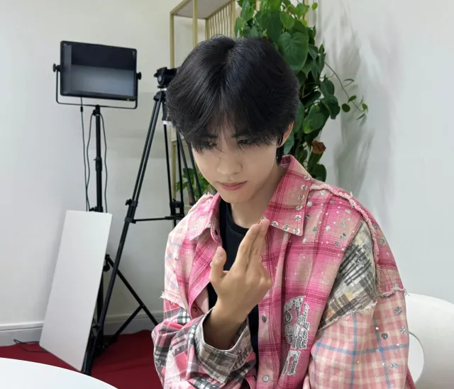 LIU XUAN CHENG | POSSESSIVE