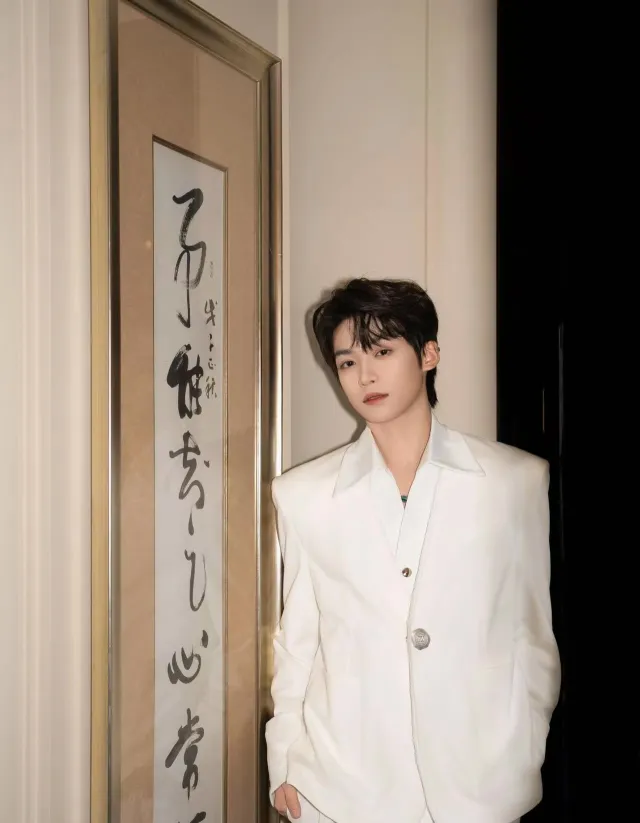 Zi Yu 'Wusuowei' - 'Beg for Your Release'