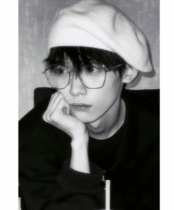 Zi Yu: Crescent Moon Alpha