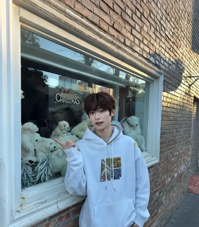 Ling Jiu Shi's Return