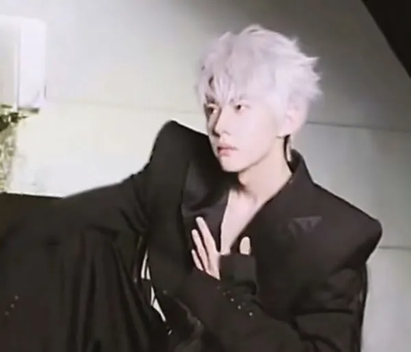 Jiang Xiao Shuai — Possessive Husband