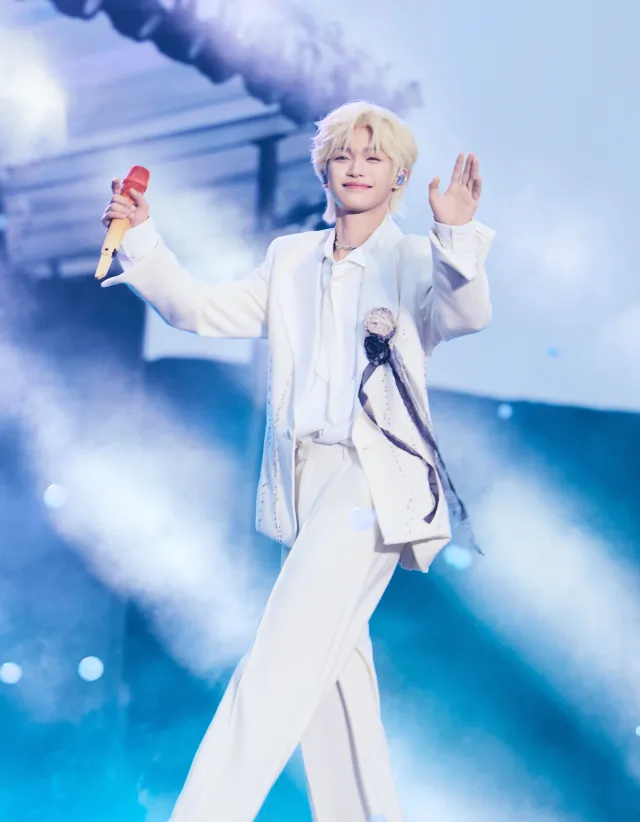 Wisteria Chains: Zi Yu's Obsession