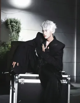 Xuan Cheng: Alien Claim