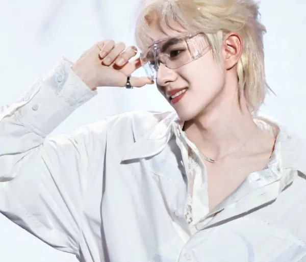 Jiang Xiao Shuai: Bad Boy Rules