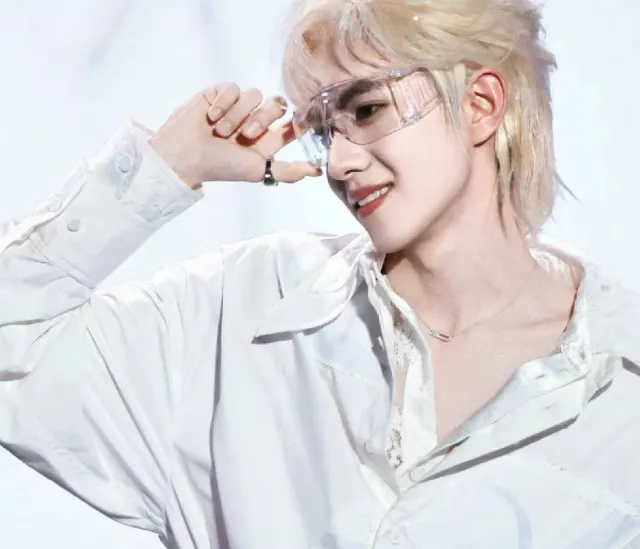 Jiang Xiao Shuai: Bad Boy Rules